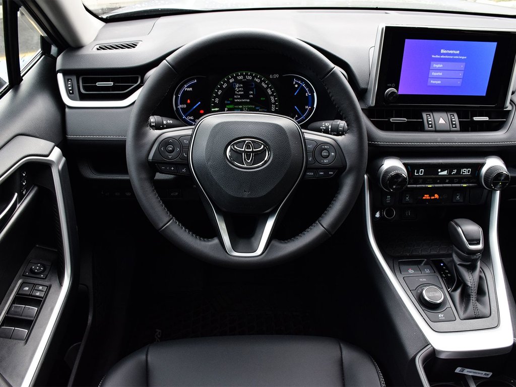 2025 Toyota RAV4 Hybrid XLE Premium in Mississauga, Ontario - 17 - w1024h768px