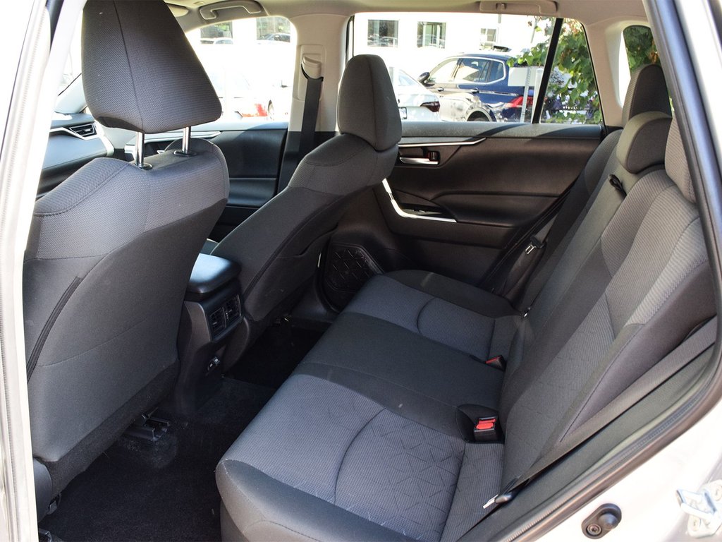 2025 Toyota RAV4 Hybrid XLE in Mississauga, Ontario - 12 - w1024h768px