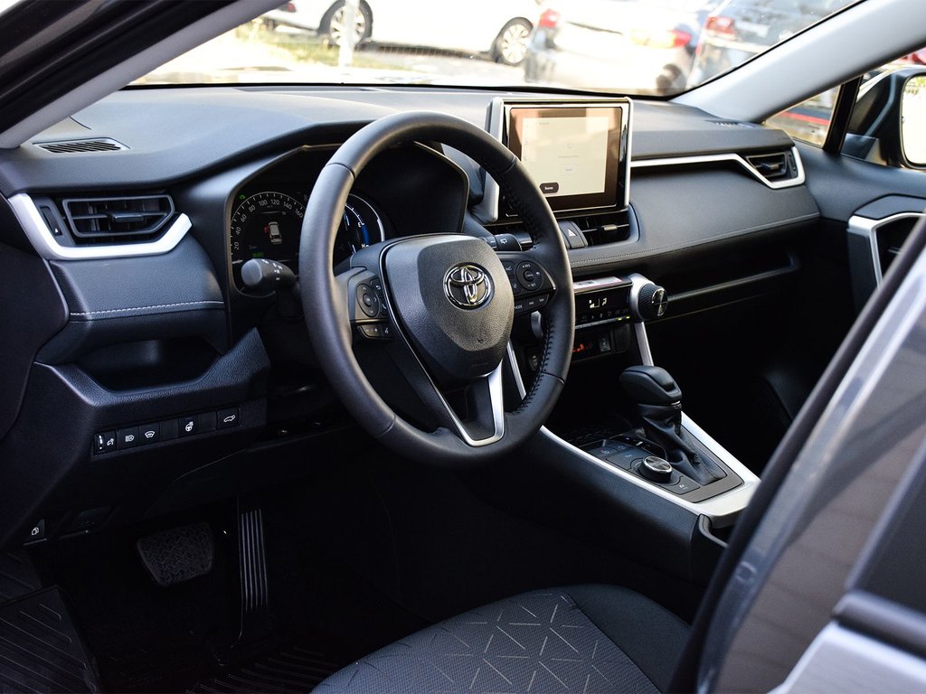 2025 Toyota RAV4 Hybrid XLE in Mississauga, Ontario - 6 - w1024h768px