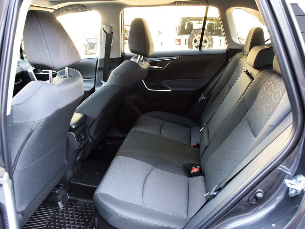 2025 Toyota RAV4 Hybrid XLE in Mississauga, Ontario - 12 - w1024h768px