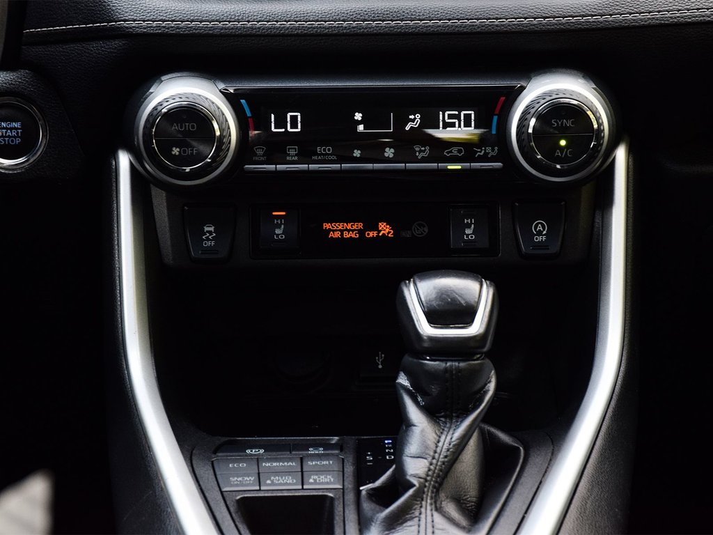 2021 Toyota RAV4 XLE in Mississauga, Ontario - 17 - w1024h768px