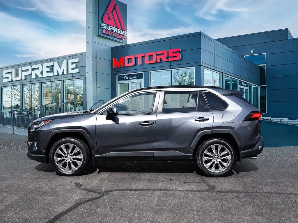 2021 Toyota RAV4 XLE in Mississauga, Ontario - 4 - w1024h768px