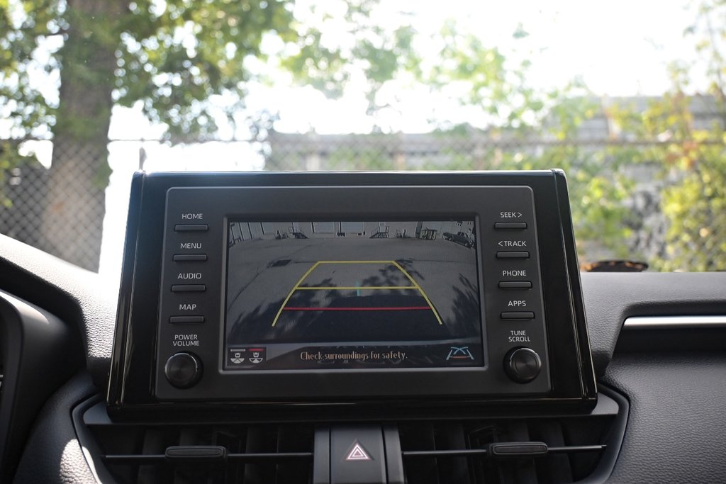2022 Toyota RAV4 XLE AWD in Mississauga, Ontario - 12 - w1024h768px