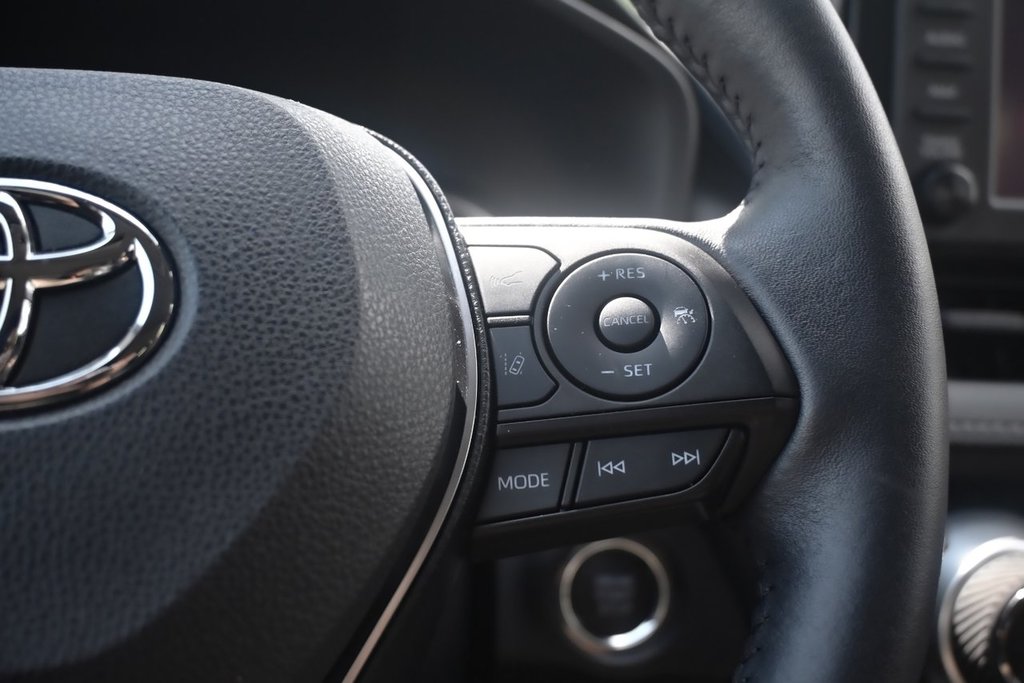 2022 Toyota RAV4 XLE in Mississauga, Ontario - 18 - w1024h768px