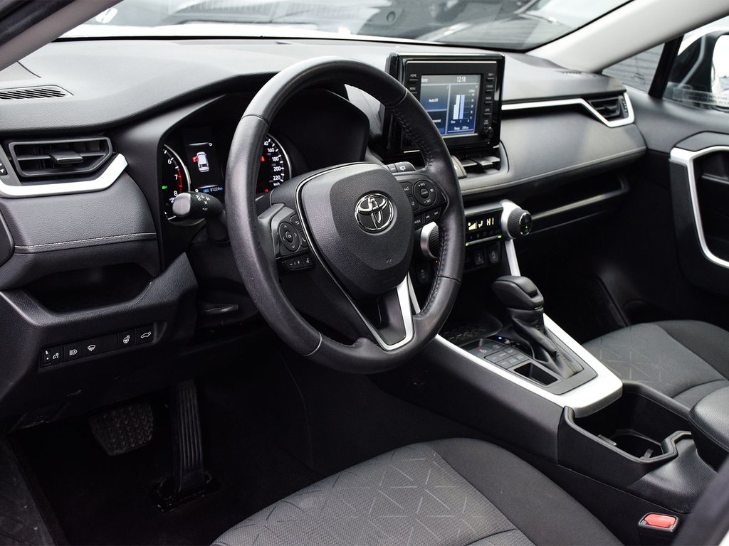 2022 Toyota RAV4 XLE in Mississauga, Ontario - 12 - w1024h768px