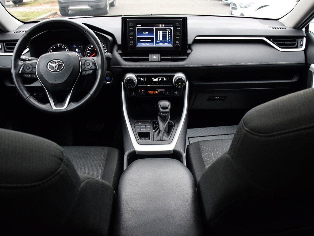 2022 Toyota RAV4 XLE in Mississauga, Ontario - 17 - w1024h768px