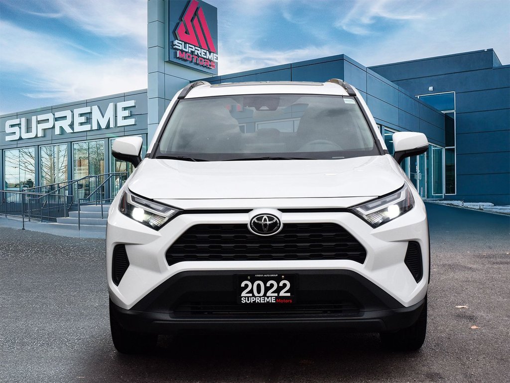 2022 Toyota RAV4 XLE in Mississauga, Ontario - 3 - w1024h768px