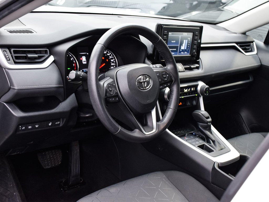 2022 Toyota RAV4 XLE in Mississauga, Ontario - 6 - w1024h768px