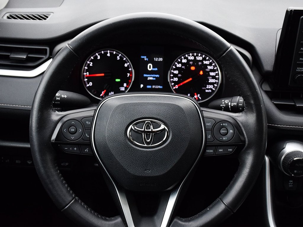 2022 Toyota RAV4 XLE in Mississauga, Ontario - 23 - w1024h768px