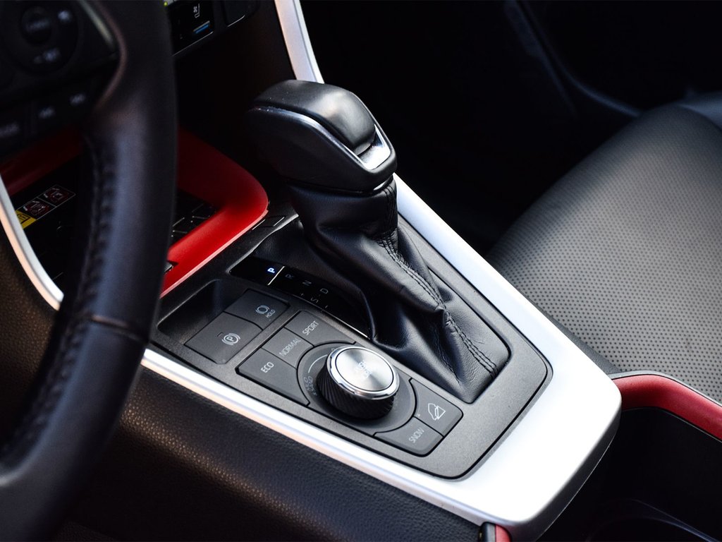 2022 Toyota RAV4 Trail in Mississauga, Ontario - 8 - w1024h768px