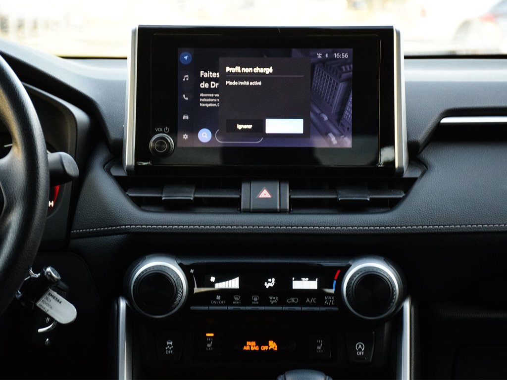 2023 Toyota RAV4 LE in Mississauga, Ontario - 13 - w1024h768px