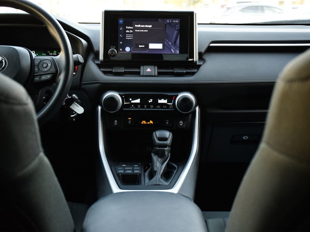 2023 Toyota RAV4 LE in Mississauga, Ontario - 12 - w1024h768px