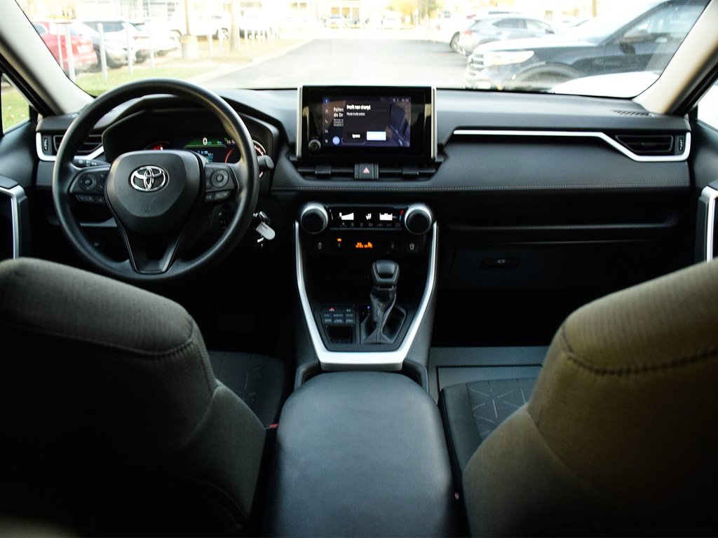 2023 Toyota RAV4 LE in Mississauga, Ontario - 11 - w1024h768px