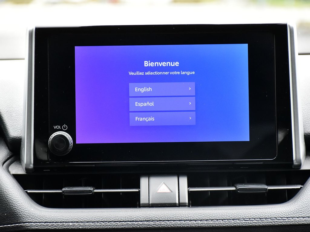 2024 Toyota RAV4 XLE AWD in Mississauga, Ontario - 15 - w1024h768px