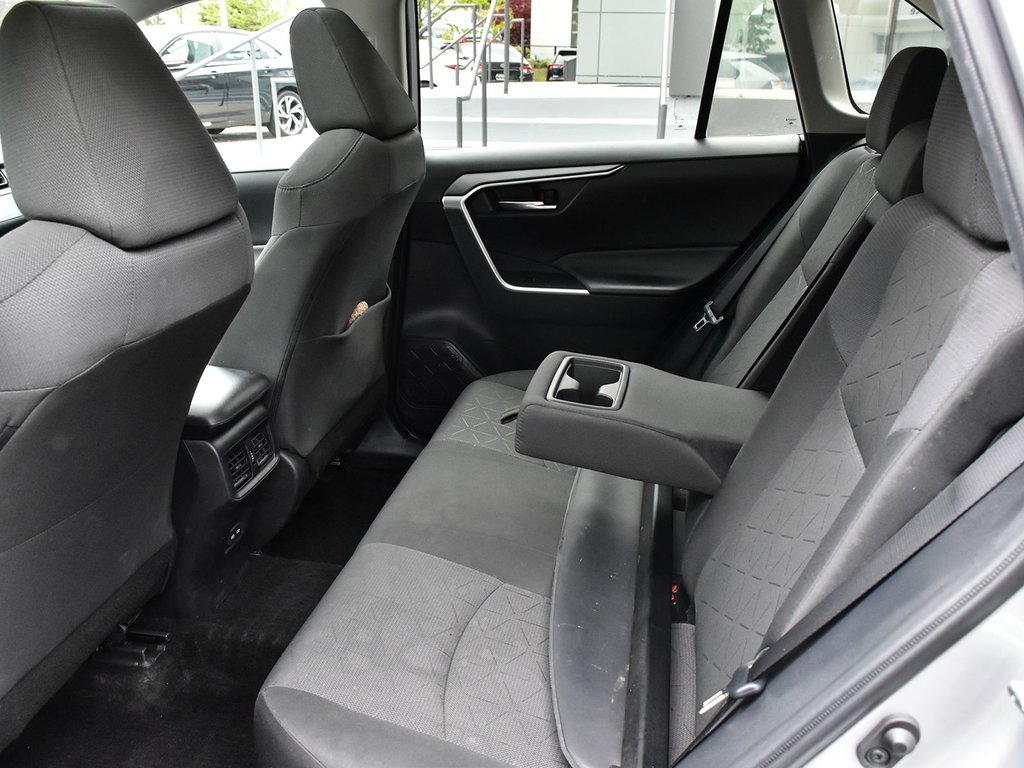 2024 Toyota RAV4 XLE AWD in Mississauga, Ontario - 12 - w1024h768px