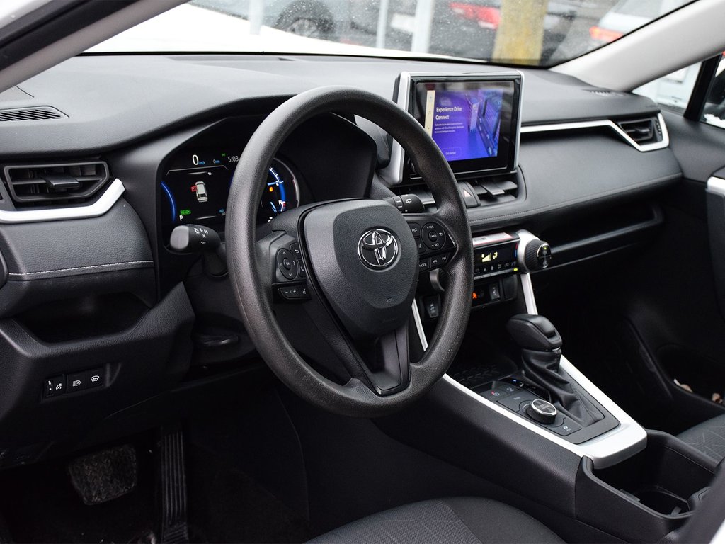 2024 Toyota RAV4 Hybrid LE in Mississauga, Ontario - 6 - w1024h768px
