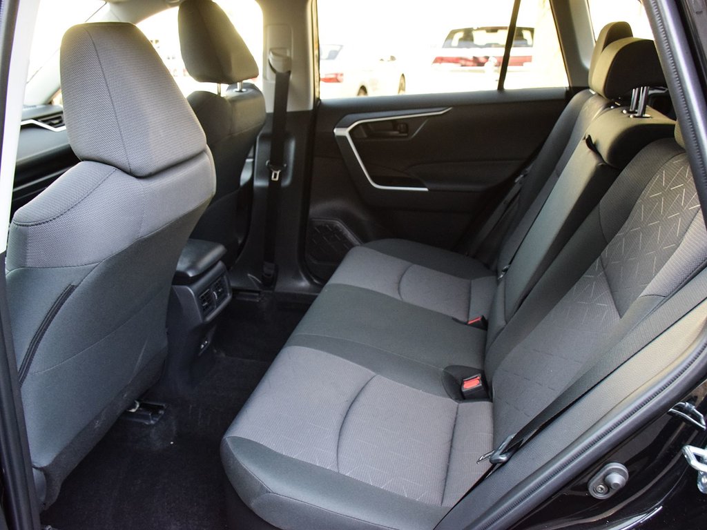 2025 Toyota RAV4 Hybrid LE in Mississauga, Ontario - 12 - w1024h768px