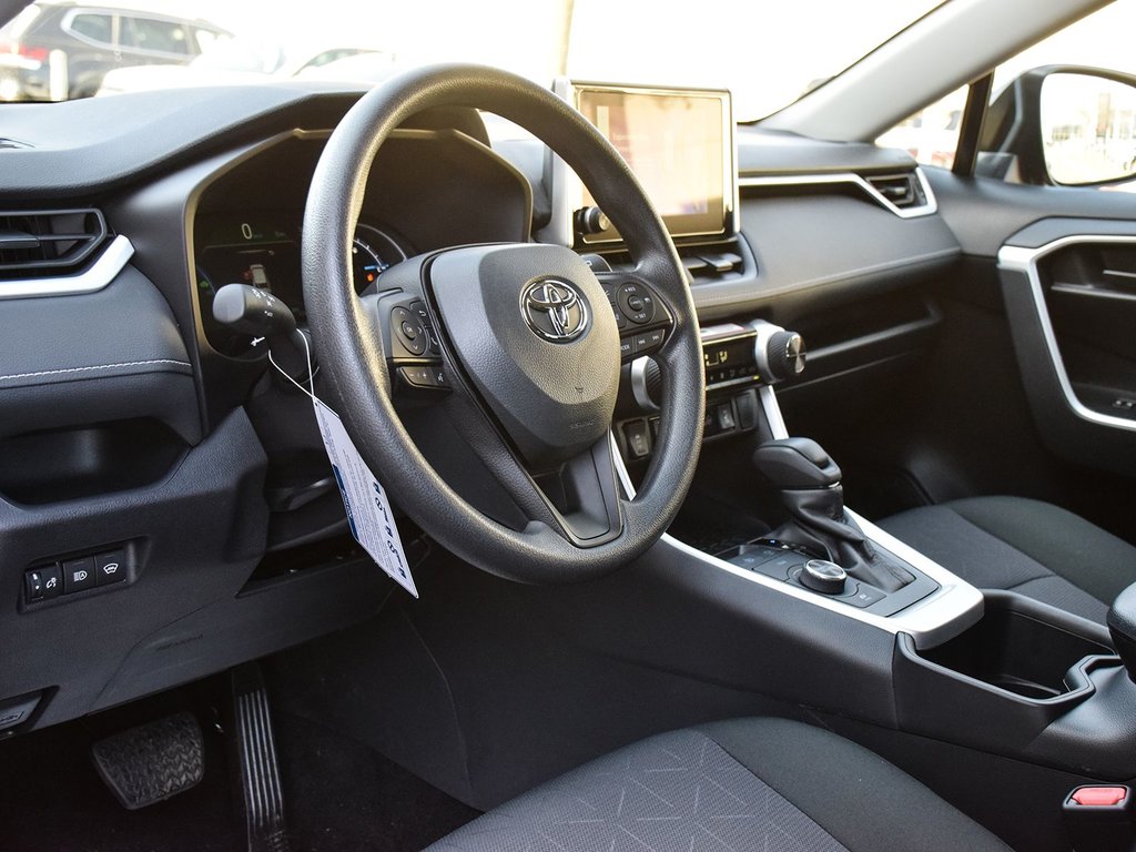 2025 Toyota RAV4 Hybrid LE in Mississauga, Ontario - 8 - w1024h768px