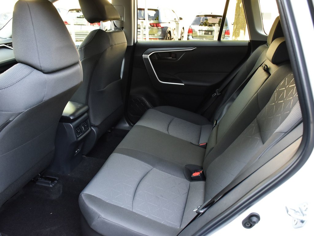 2025 Toyota RAV4 Hybrid LE AWD in Mississauga, Ontario - 11 - w1024h768px