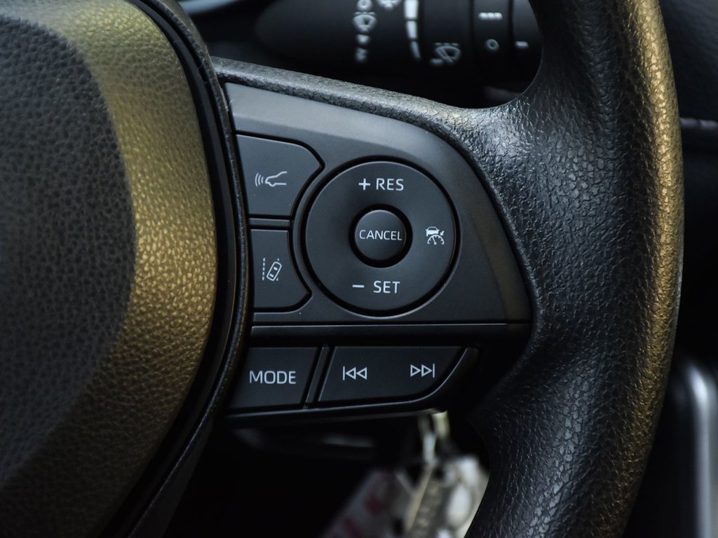 2025 Toyota RAV4 Hybrid LE AWD in Mississauga, Ontario - 20 - w1024h768px
