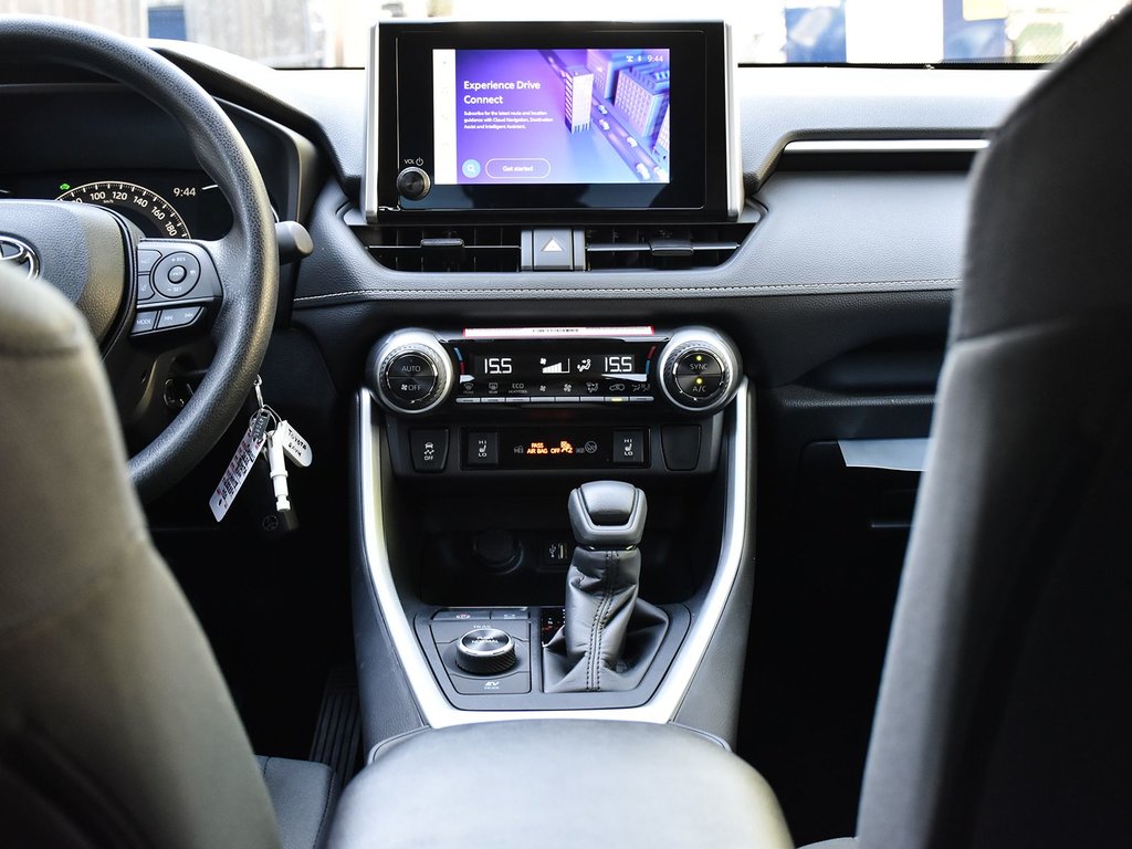 2025 Toyota RAV4 Hybrid LE AWD in Mississauga, Ontario - 13 - w1024h768px
