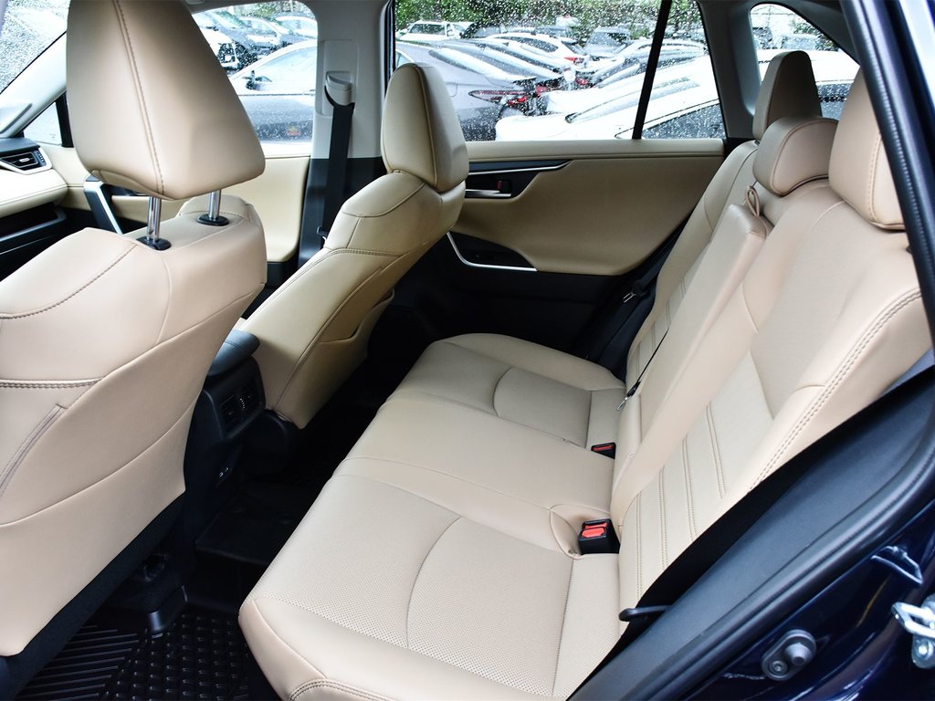 2025 Toyota RAV4 Hybrid Limited in Mississauga, Ontario - 12 - w1024h768px