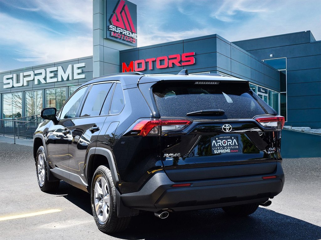 2025 Toyota RAV4 HYBRID XLE in Mississauga, Ontario - 5 - w1024h768px