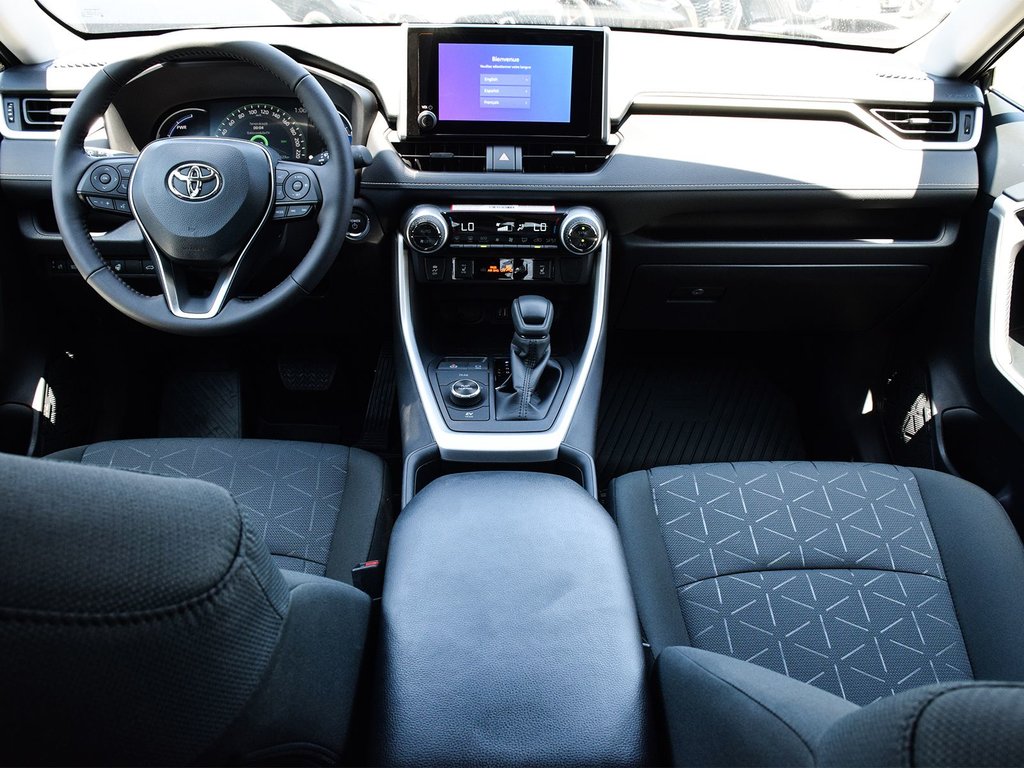 2025 Toyota RAV4 HYBRID XLE in Mississauga, Ontario - 13 - w1024h768px