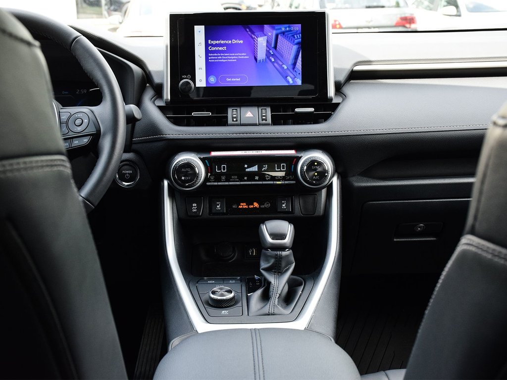 2025 Toyota RAV4 HYBRID XLE in Mississauga, Ontario - 14 - w1024h768px