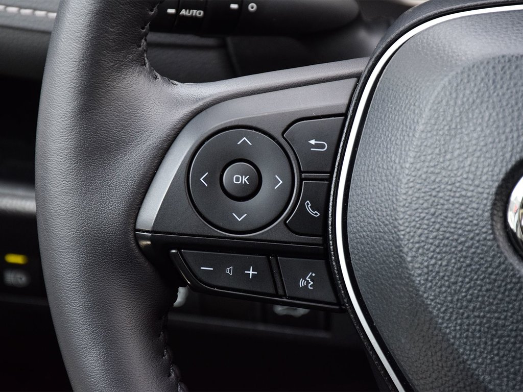 2025 Toyota RAV4 HYBRID XLE in Mississauga, Ontario - 20 - w1024h768px