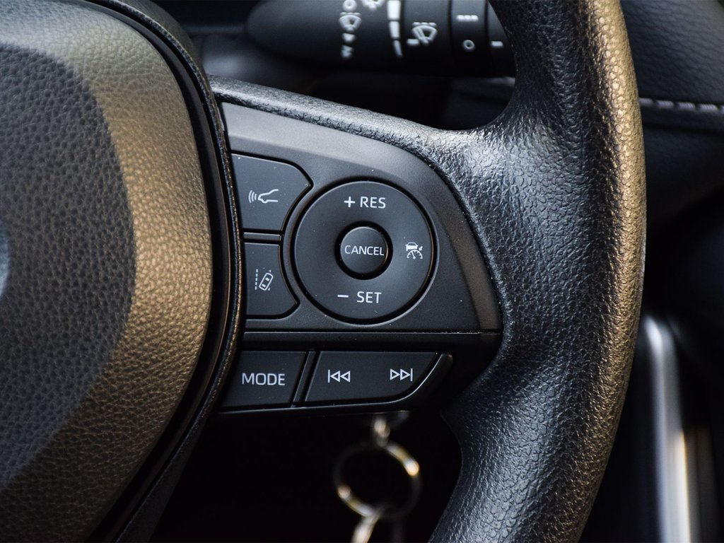 2025 Toyota RAV4 Hybrid LE AWD in Mississauga, Ontario - 21 - w1024h768px
