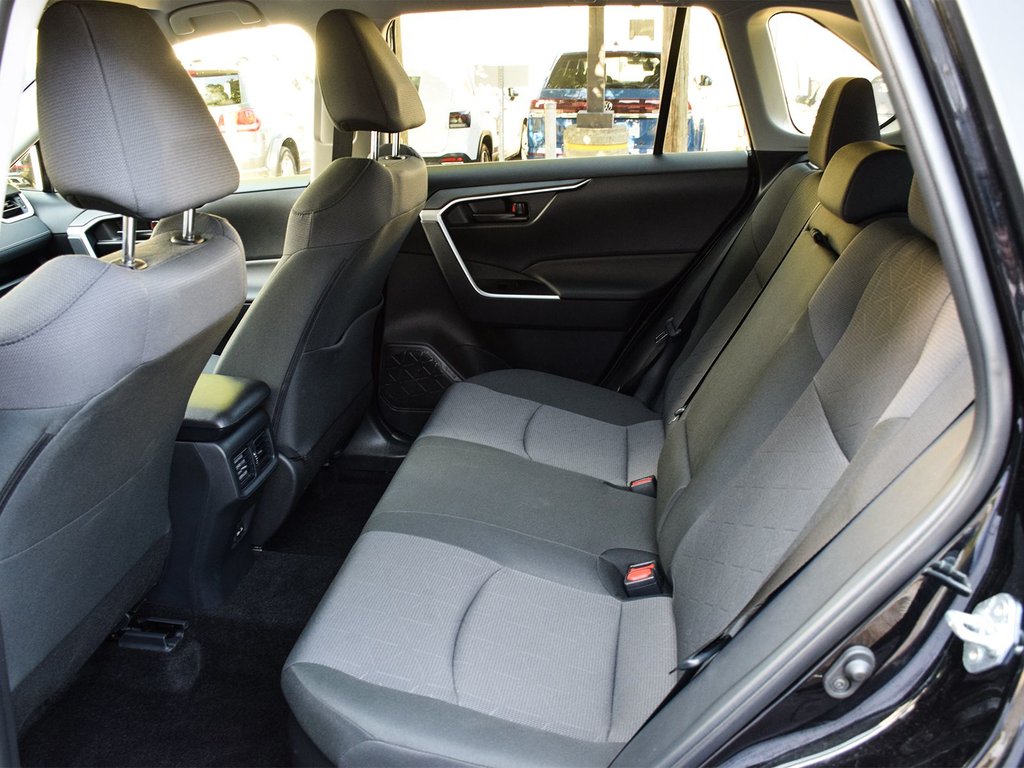2025 Toyota RAV4 Hybrid LE AWD in Mississauga, Ontario - 11 - w1024h768px