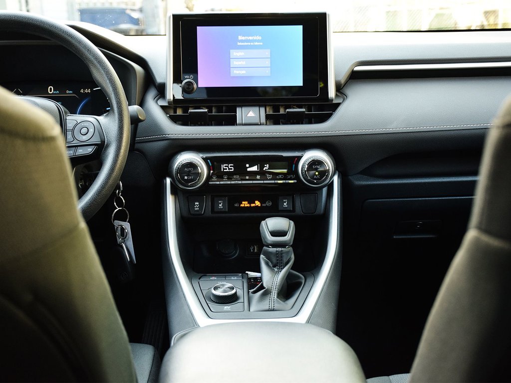 2025 Toyota RAV4 Hybrid LE AWD in Mississauga, Ontario - 13 - w1024h768px