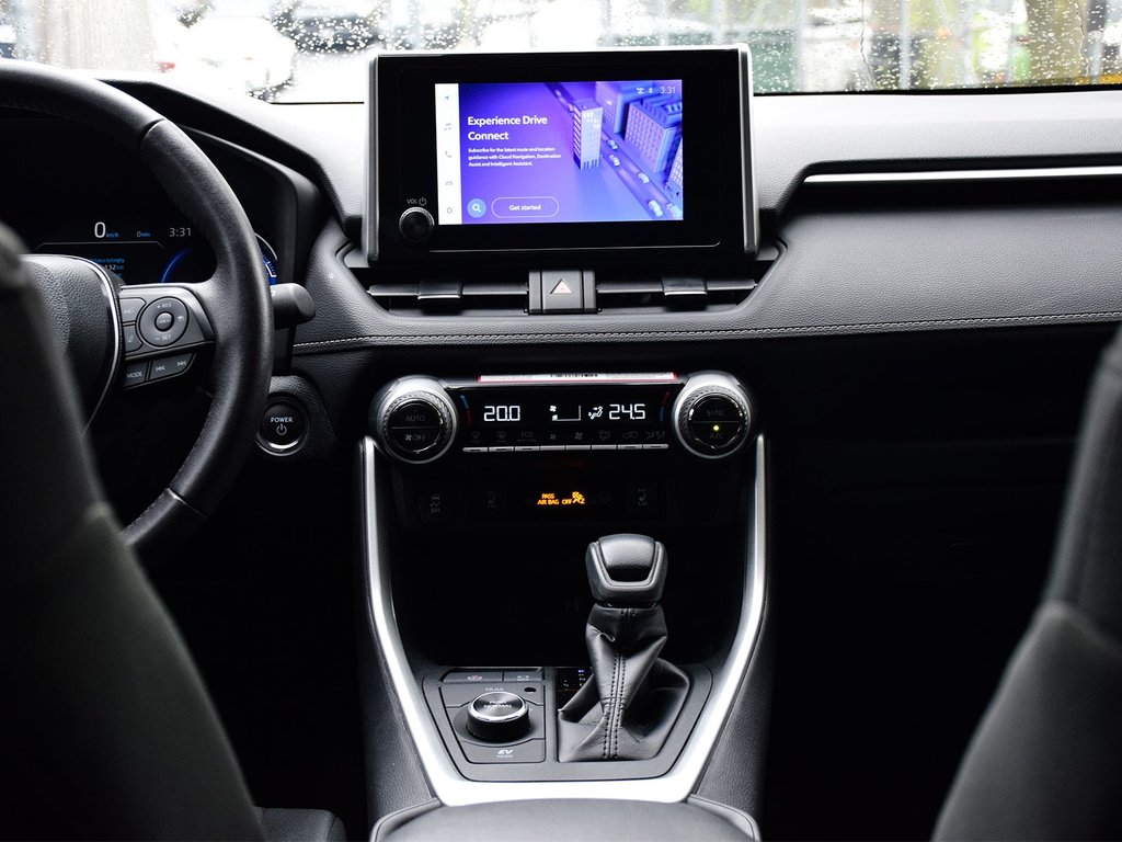 2025 Toyota RAV4 Hybrid XLE in Mississauga, Ontario - 14 - w1024h768px