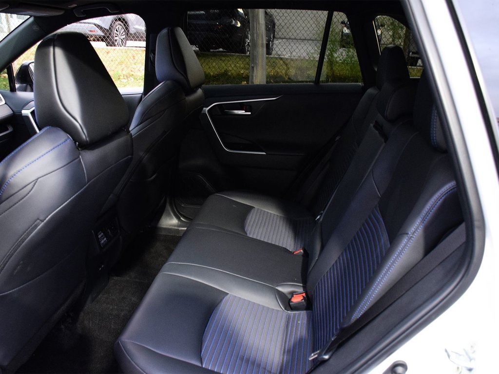 2025 Toyota RAV4 Hybrid XSE in Mississauga, Ontario - 10 - w1024h768px
