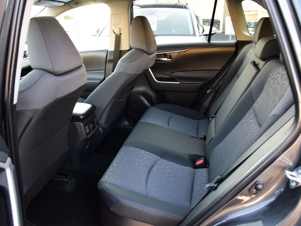 2025 Toyota RAV4 Hybrid XLE in Mississauga, Ontario - 11 - w1024h768px