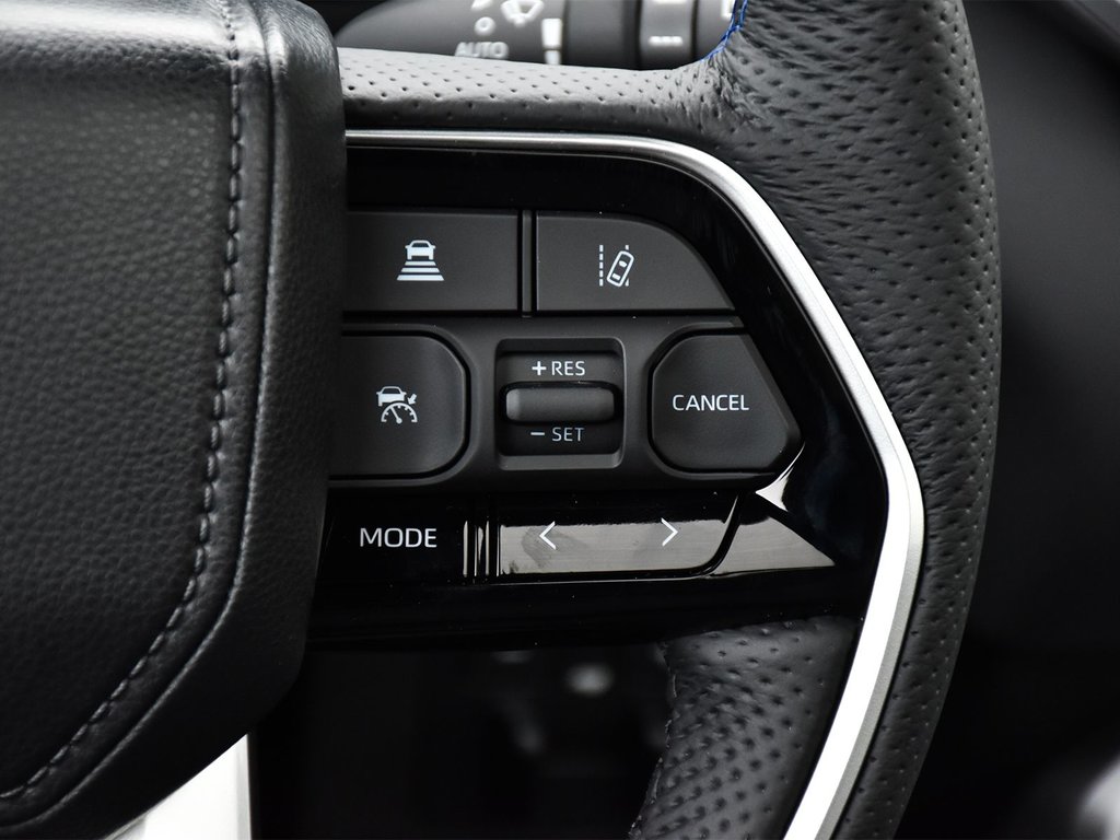 2025 Toyota Sequoia PLATINUM in Mississauga, Ontario - 19 - w1024h768px