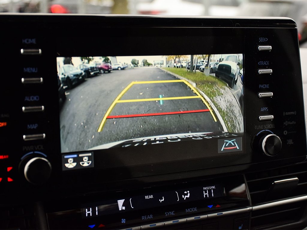 2021 Toyota Sienna XSE in Mississauga, Ontario - 22 - w1024h768px