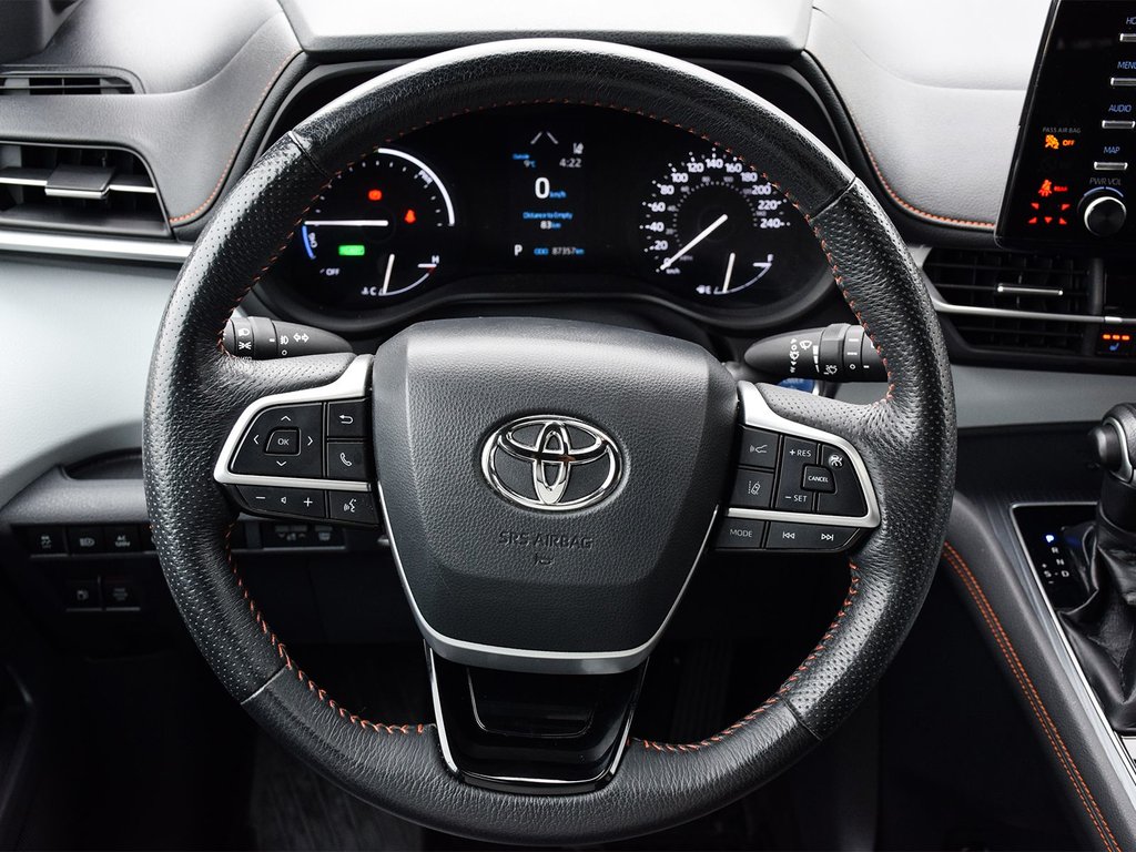 2021 Toyota Sienna XSE in Mississauga, Ontario - 17 - w1024h768px