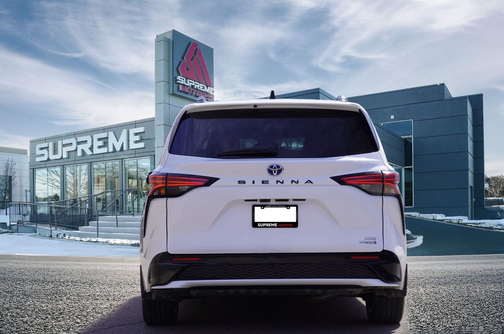 2023 Toyota Sienna HYBRID XSE FWD in Mississauga, Ontario - 6 - w1024h768px
