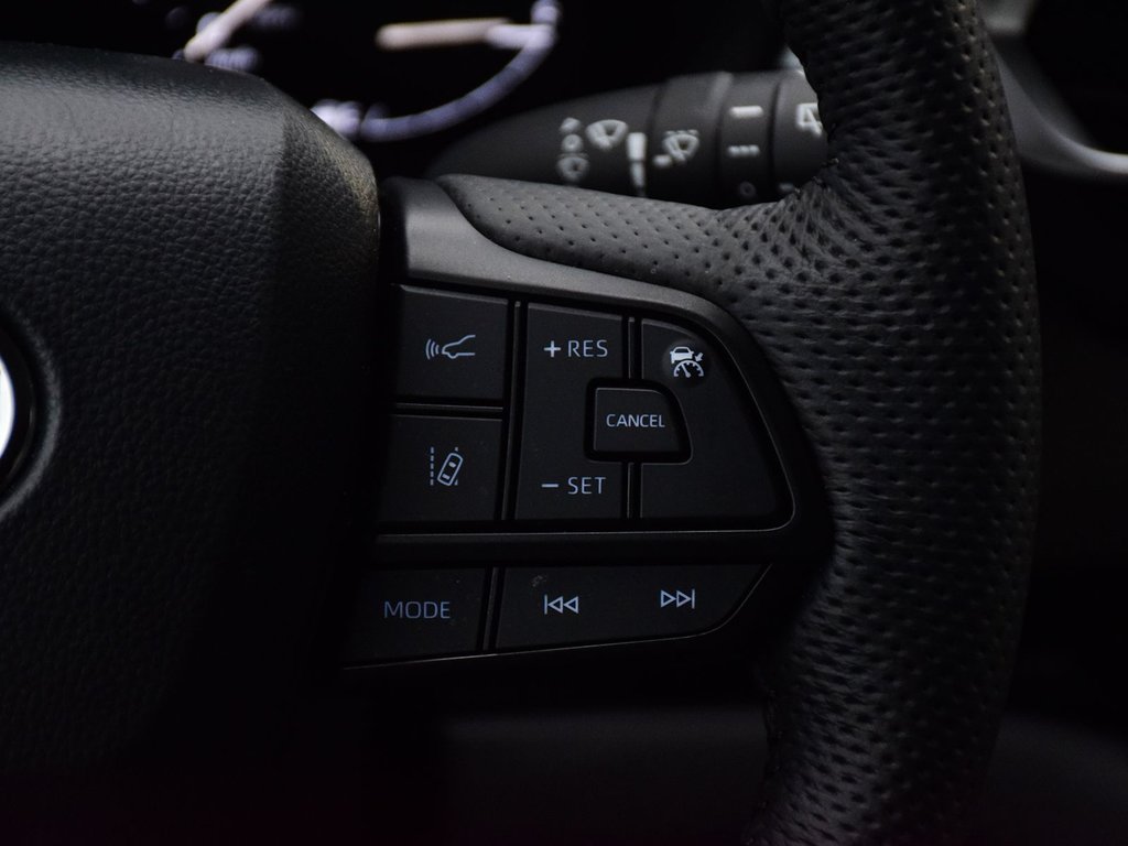 2024 Toyota Sienna LE HYBRID FWD in Mississauga, Ontario - 20 - w1024h768px
