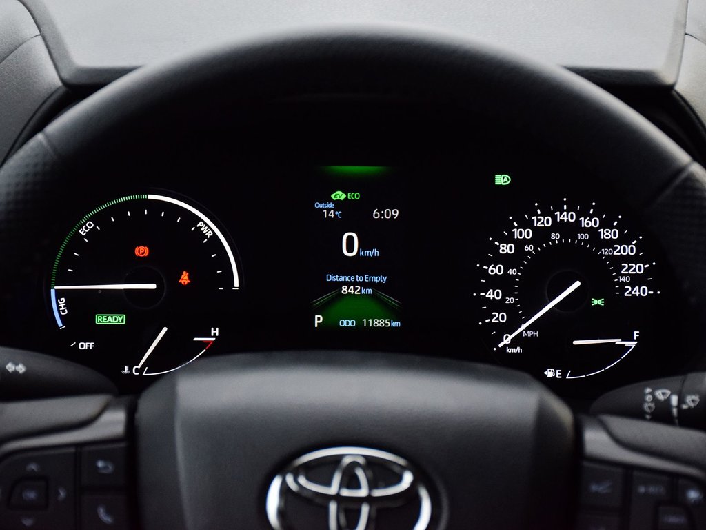 2024 Toyota Sienna LE HYBRID FWD in Mississauga, Ontario - 18 - w1024h768px