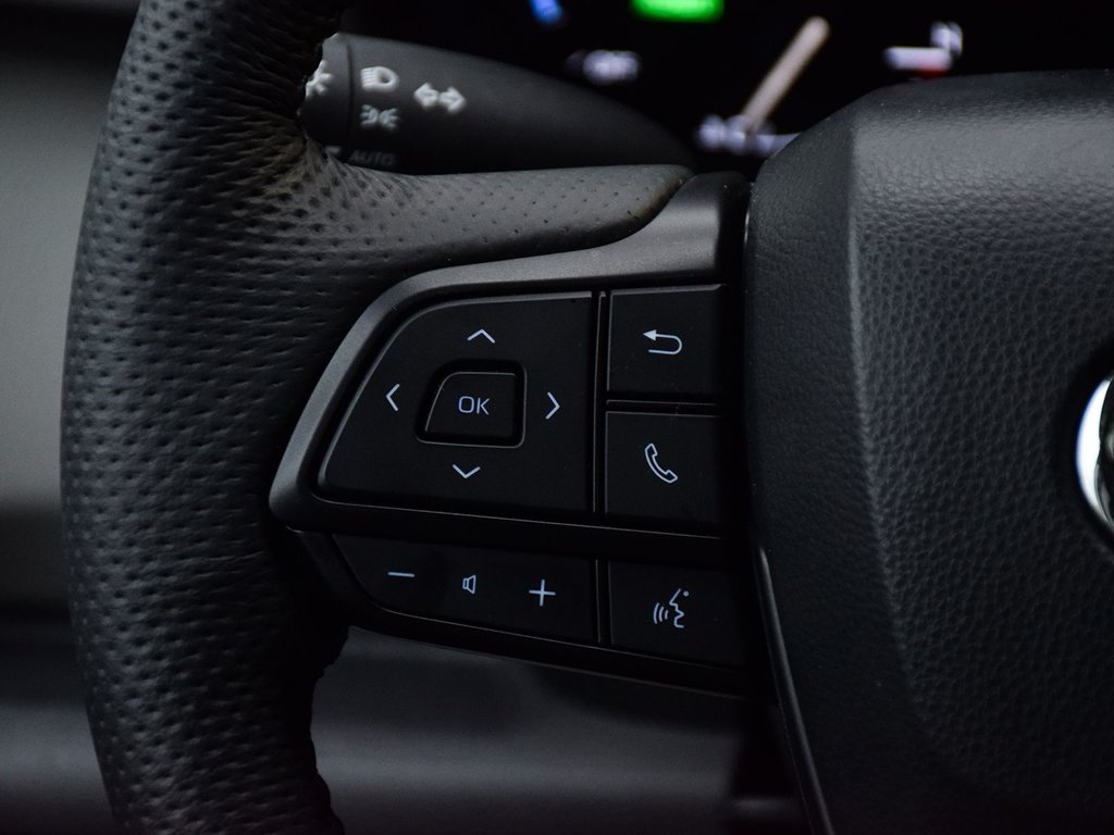 2024 Toyota Sienna LE HYBRID FWD in Mississauga, Ontario - 19 - w1024h768px