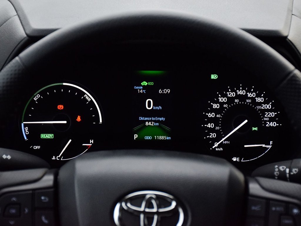 2024 Toyota Sienna LE in Mississauga, Ontario - 19 - w1024h768px