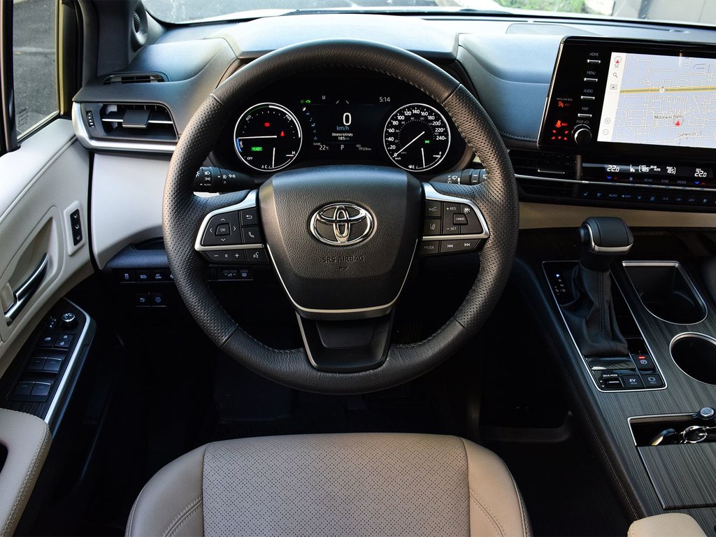 2024 Toyota Sienna Limited in Mississauga, Ontario - 19 - w1024h768px