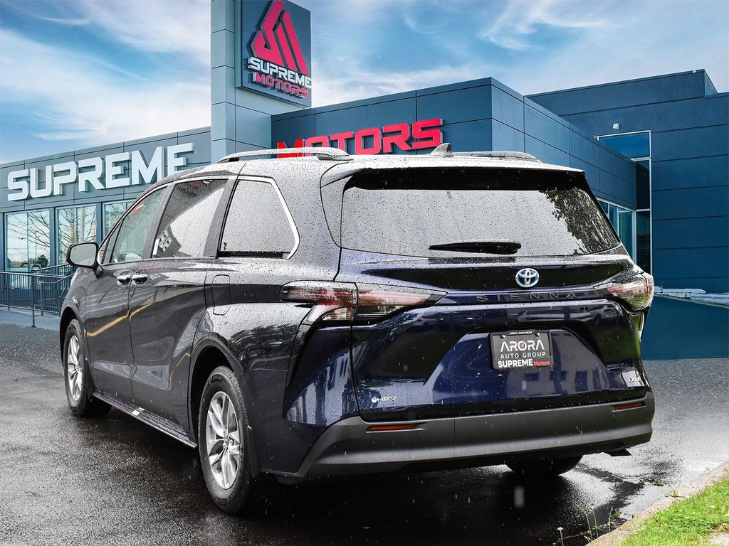2025 Toyota Sienna Hybrid XLE in Mississauga, Ontario - 4 - w1024h768px