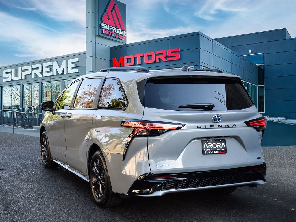 2025 Toyota Sienna XSE in Mississauga, Ontario - 5 - w1024h768px