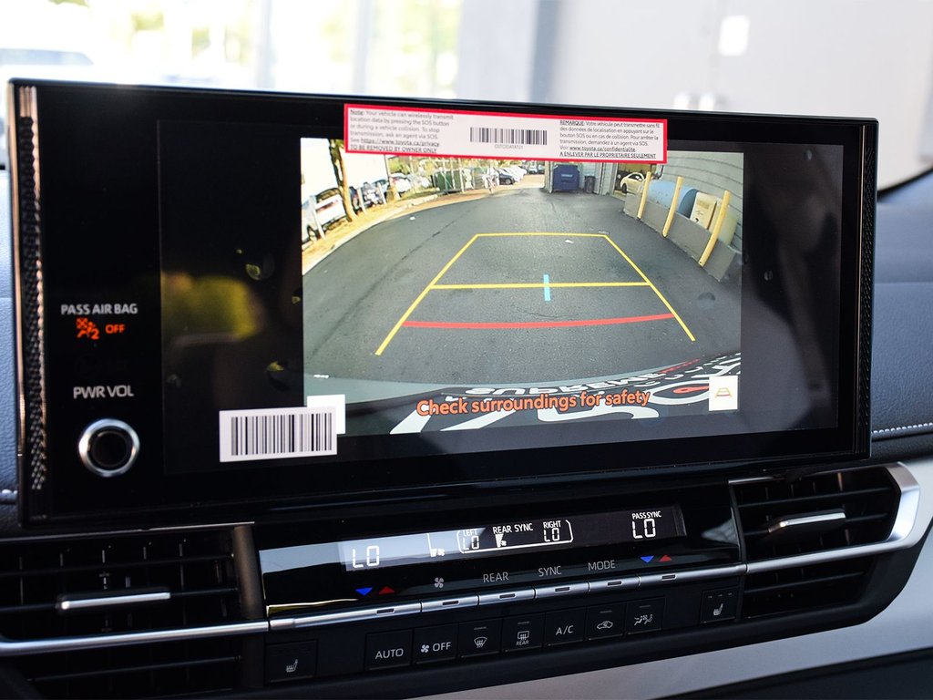 2025 Toyota Sienna XSE in Mississauga, Ontario - 25 - w1024h768px