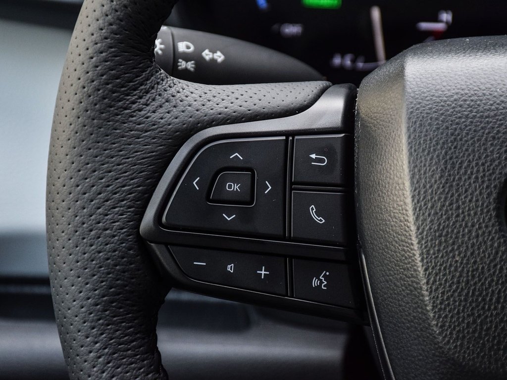 2025 Toyota Sienna LE in Mississauga, Ontario - 21 - w1024h768px