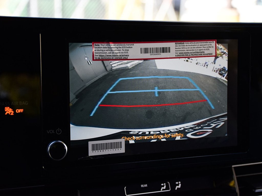 2025 Toyota Sienna LE in Mississauga, Ontario - 22 - w1024h768px